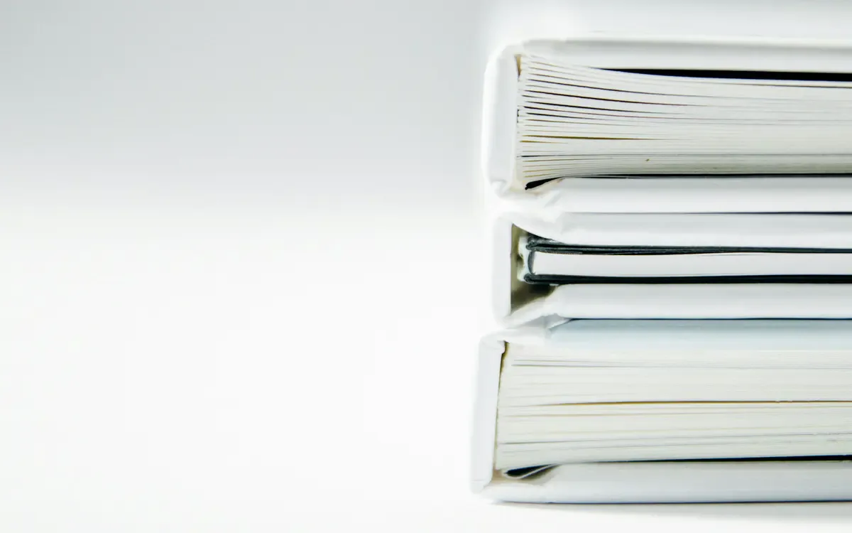 Teanc de dosare cu documente - datele pentru contract se iau din documentele deja completate ale comenzii